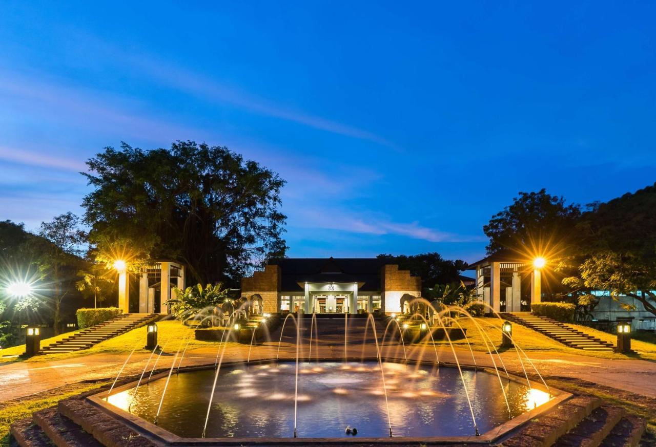 Tawa Ravadee Resort Prachinburi, A Member Of Worldhotels Distinctive Si Maha Phot Esterno foto