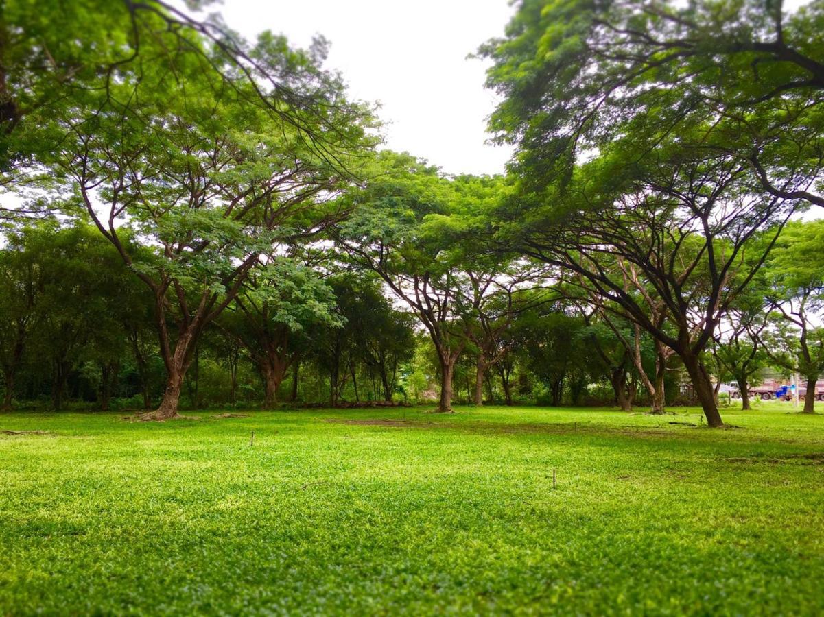 Tawa Ravadee Resort Prachinburi, A Member Of Worldhotels Distinctive Si Maha Phot Esterno foto